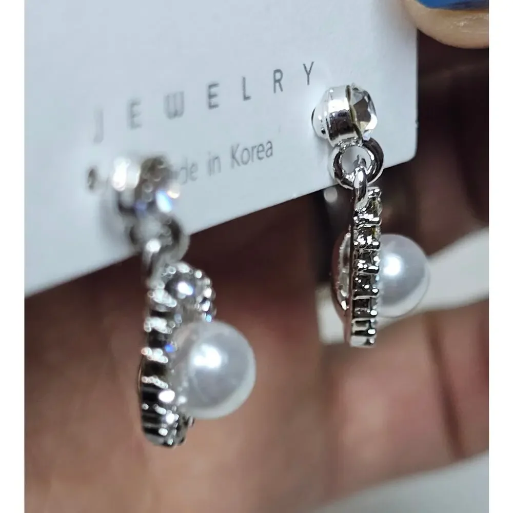 Bridal Wedding NWT Simple Fashion Earrings w Faux‎ Pearl. Pierced.  Dangle Bling